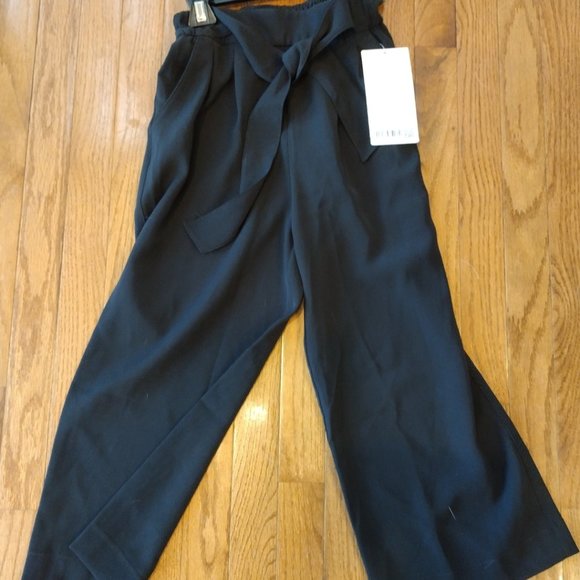 New! Lululemon Noir Crop flare - Black - Size 2 - Picture 3 of 3
